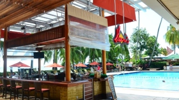Holiday Inn Resort Penang Бату-Ферринги Экстерьер фото