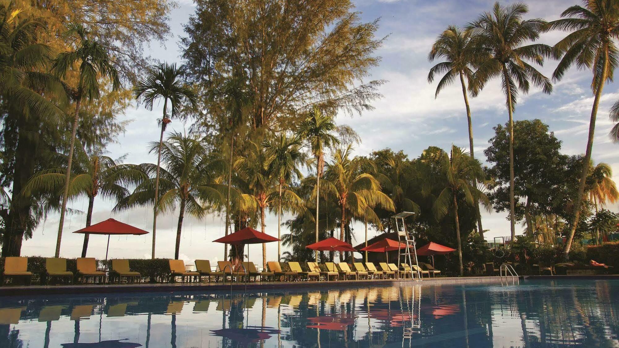 Holiday Inn Resort Penang Бату-Ферринги Удобства фото